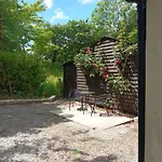 Sea View 1-bed Sleeps 2 W Private Garden * Скибберин