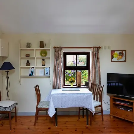 Sea View 1-bed Sleeps 2 W Private Garden Feriehus Skibbereen