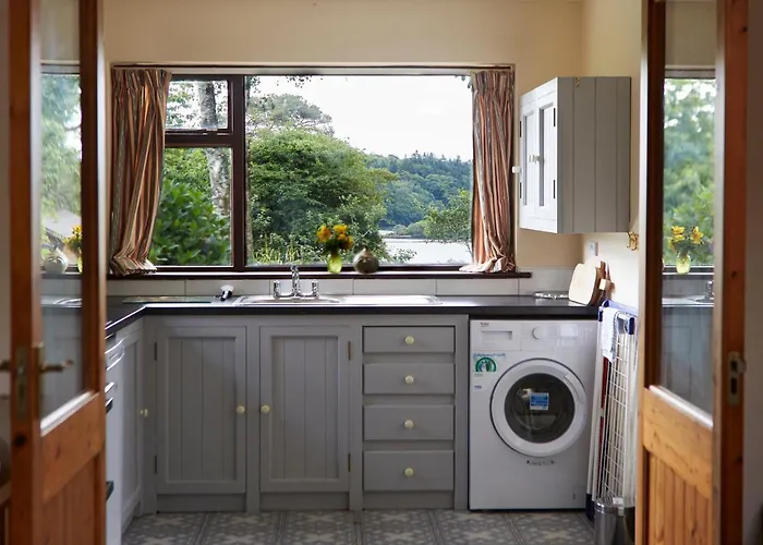 Sea View 1-bed Sleeps 2 W Private Garden Casa vacanze Skibbereen