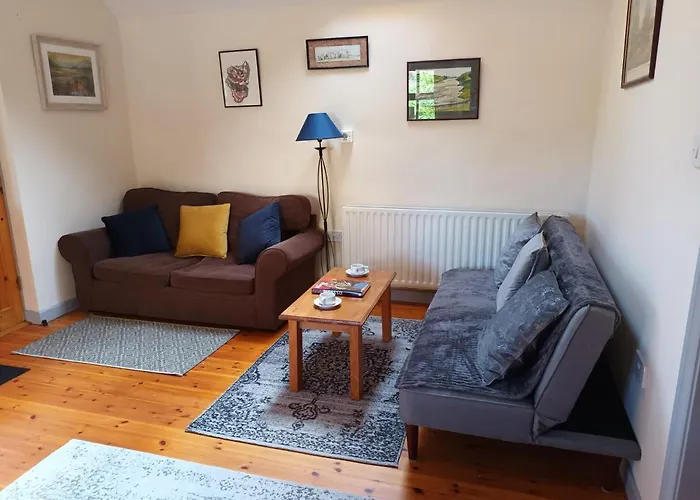 Sea View 1-bed Sleeps 2 W Private Garden